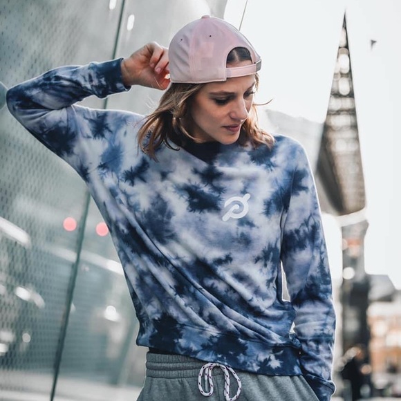 Peloton SG tie dye sweatshirt with flaws - Picture 4 of 11